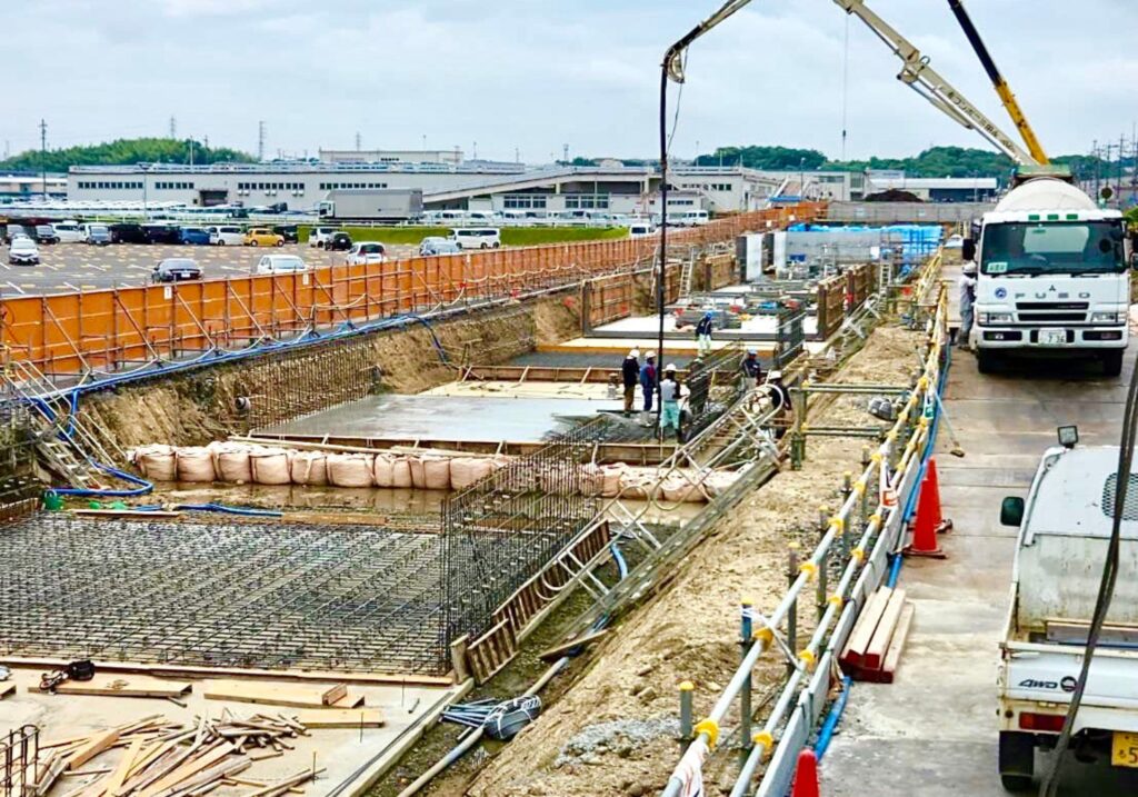 三重県 鈴鹿市 建設会社 土木 土木工事 造成工事 道路工事 宅地造成 河川工事 堰堤工事 舗装工事 排水路工事 擁壁工事 整地 重機