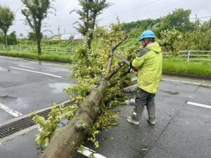 三重県 鈴鹿市 建設会社 土木 土木工事 造成工事 道路工事 宅地造成 河川工事 堰堤工事 舗装工事 排水路工事 擁壁工事 整地 重機