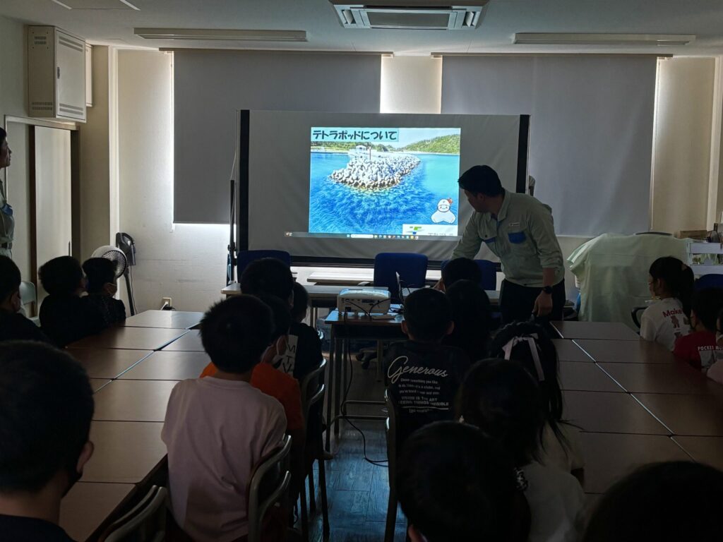 三重県県土整備部優良工事表彰 三重県 鈴鹿市 建設会社 土木 土木工事 造成工事 道路工事 宅地造成 河川工事 堰堤工事 舗装工事 排水路工事 擁壁工事 整地 重機